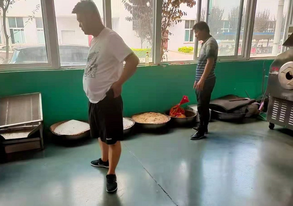 電磁炒貨機(jī)