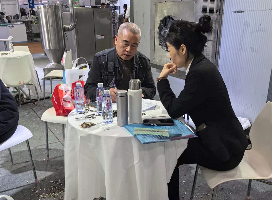 許昌智工中型炒貨機(jī)